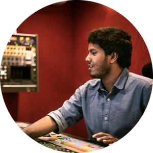 Go to the profile of Yohan De Me