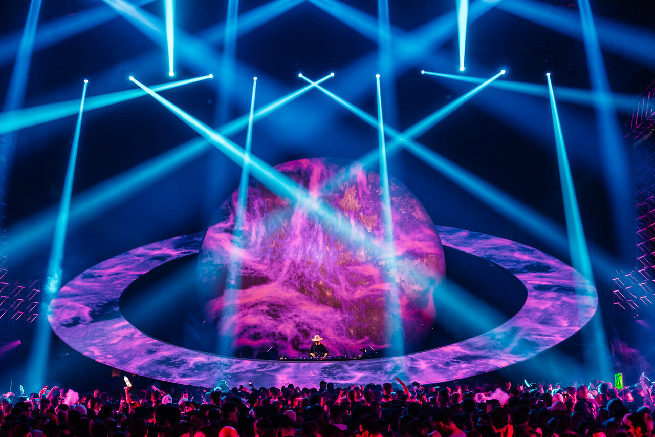 Transformando la música electrónica en una experiencia audiovisual en Brasil