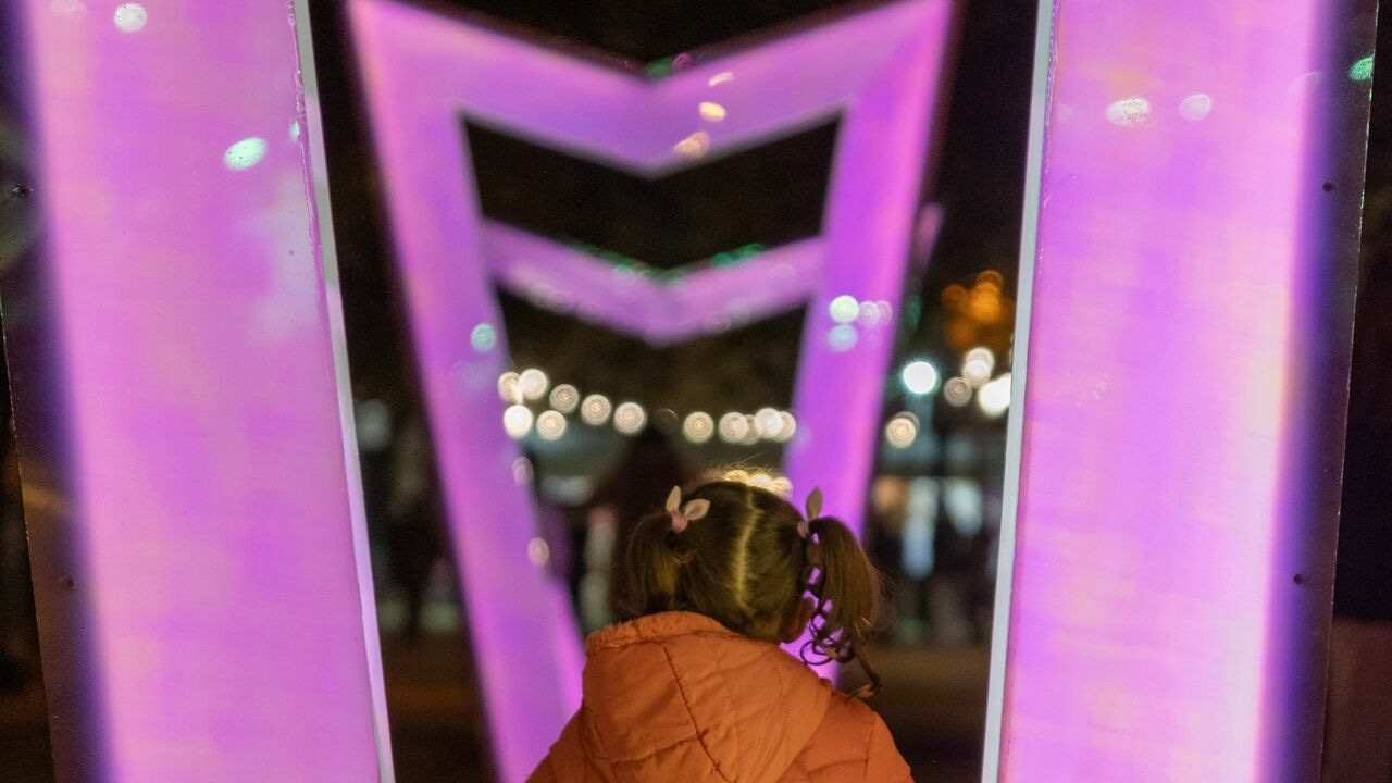 Barcelona lights up with vibrant colors to welcome the most magical season of the year!