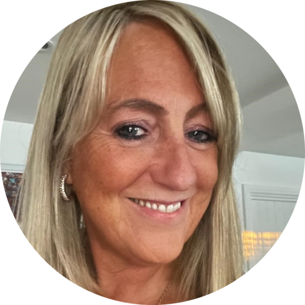 Go to the profile of Dawn Wayne