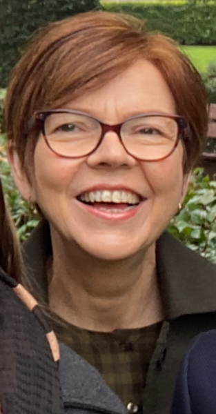 Go to the profile of Joanne Archer