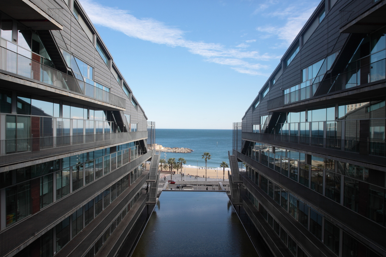 Centre for Genomic Regulation: a hub for Integrative Biology in Barcelona 