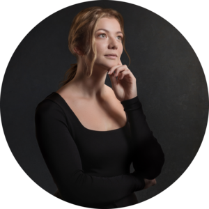 Go to the profile of Chloe Fox