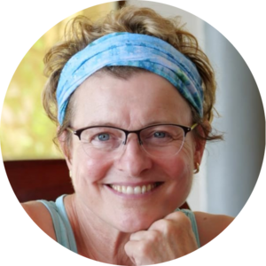 Go to the profile of Carolyn J Henri