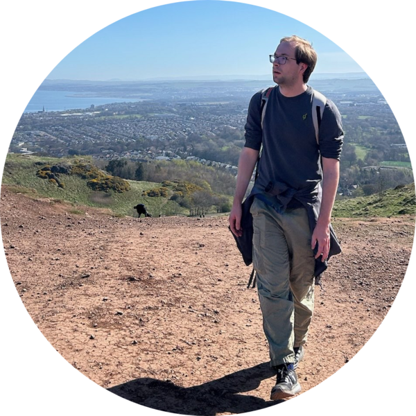 Go to the profile of Oliver Righton