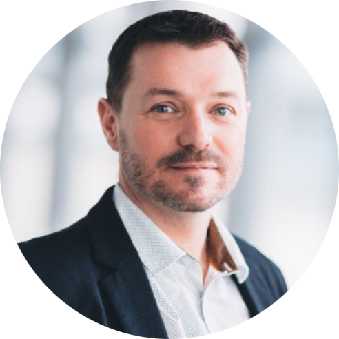 Go to the profile of Mayor Julien