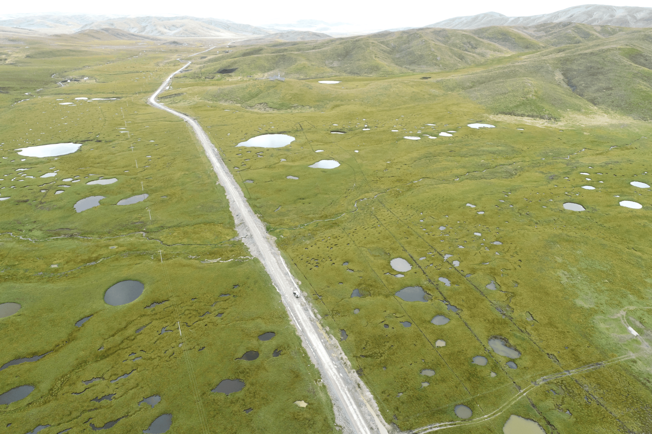 Thermokarst lake methane emissions on the Earth’s Third Pole