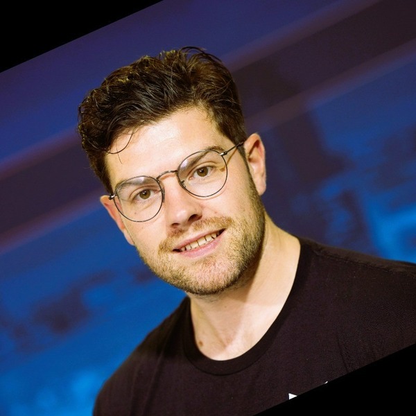 Go to the profile of Jonathan Hull