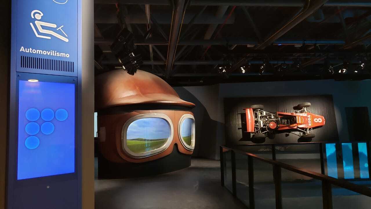 Ubiquitous Computing and Ambient Intelligence: Transforming the Experience in Museums