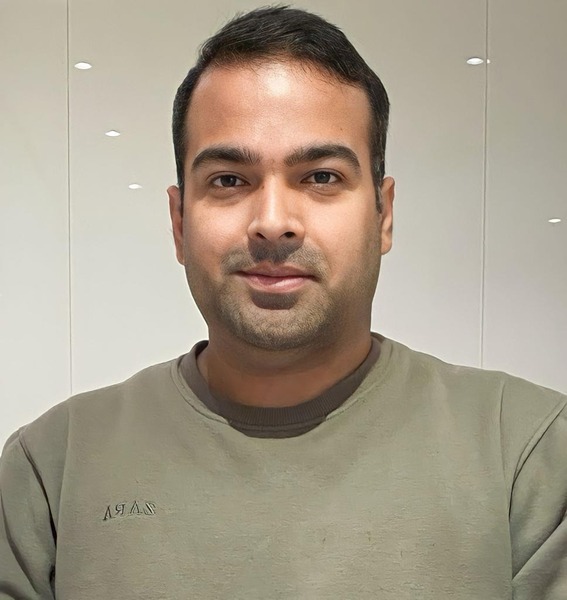 Go to the profile of Vikas Vohra