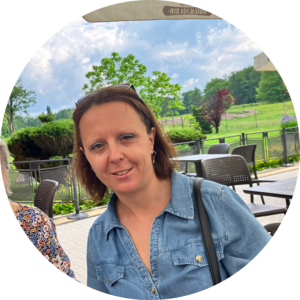 Go to the profile of Agnes