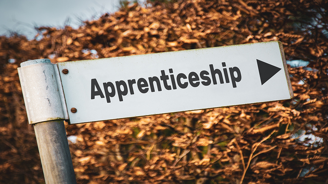 ‘Earn while you learn’ with degree apprenticeships from LIBF and Future Financial Adviser