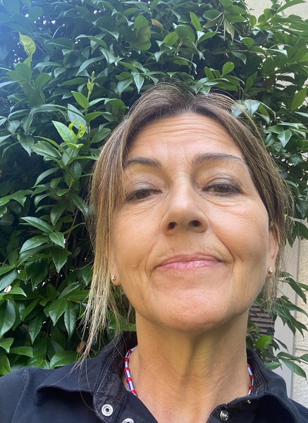 Go to the profile of Valentina Corio