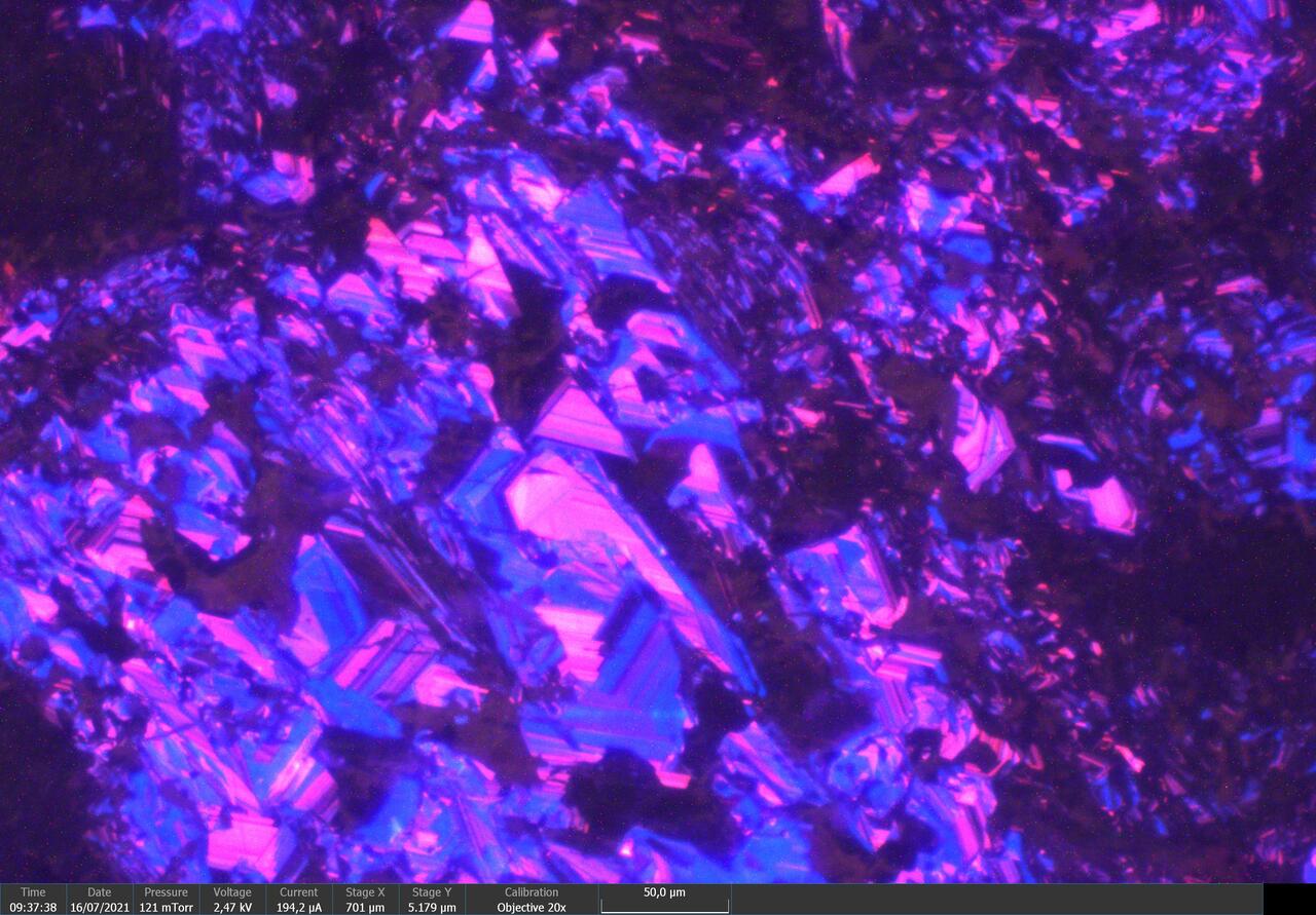 Methane-hydrogen-rich fluid migration may trigger seismic failure in subduction zones at forearc depths