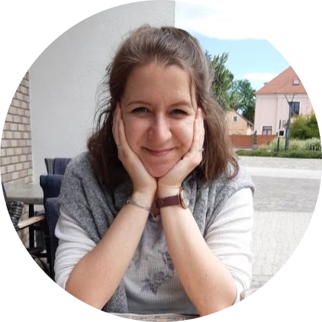 Go to the profile of Eszter Nagy-Kanta