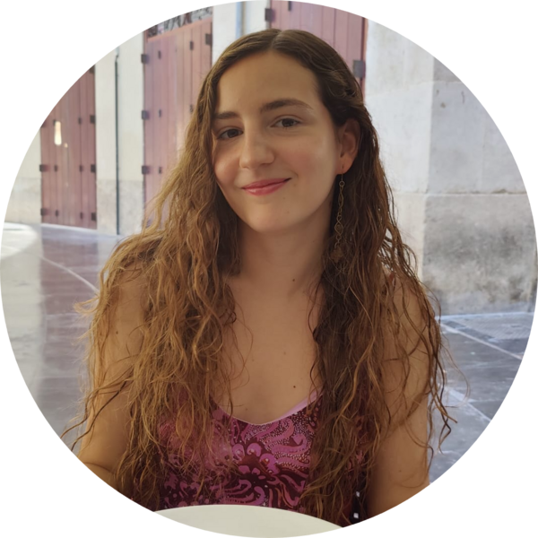 Go to the profile of Elena Cabello Yeves