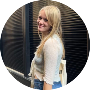 Go to the profile of Eve Townsley