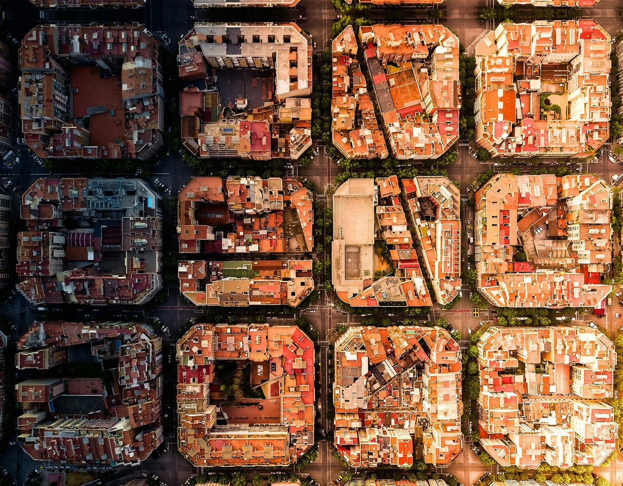 Different Worlds, Different Rights: Learning to Lead Without All the Answers