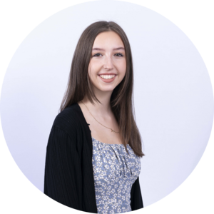 Go to the profile of Lily Barratt