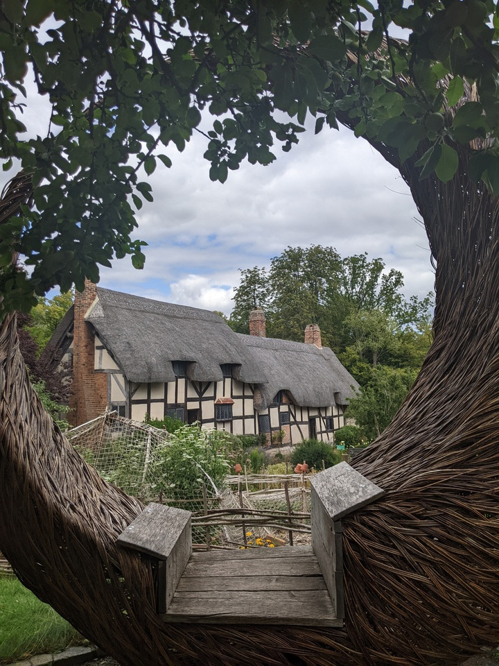 LiA Showcase: 'The Other Women Who Made Shakespeare' and 'Hearing Community Voices: Soinéid Shakespeare.'