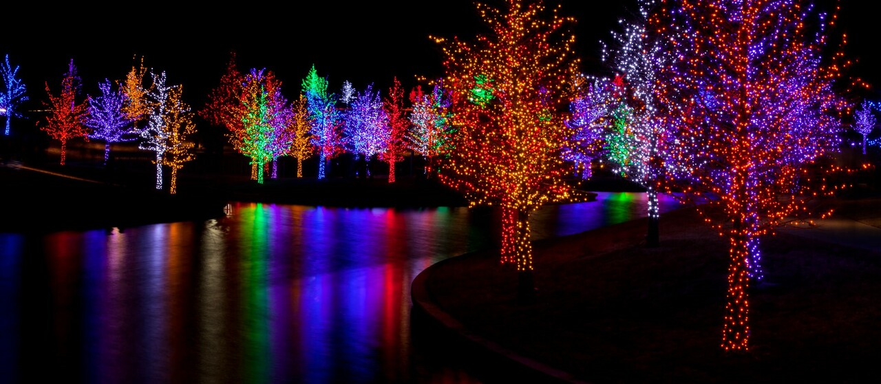 8 Amazing Holiday Light Shows in the US