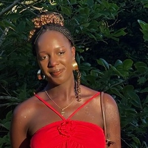 Go to the profile of Joelle Oki