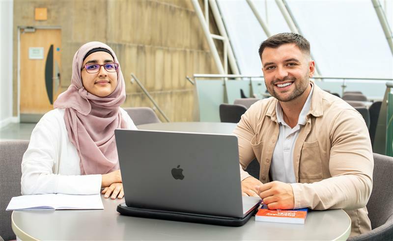 Pharmacist creates AI chatbot to help students with clinical exams