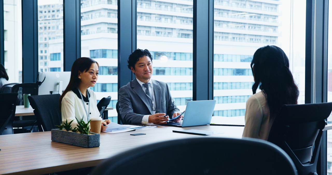 Understanding Work Culture in Japan: Overtime, Holidays, and Work-Life Balance