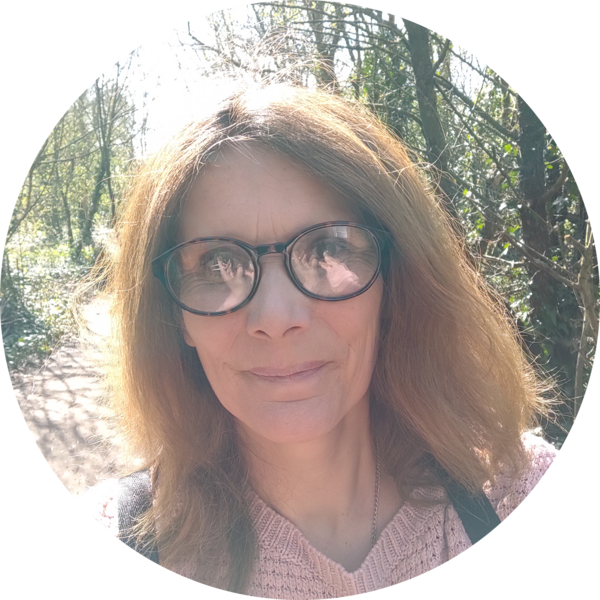 Go to the profile of Liz Hughes