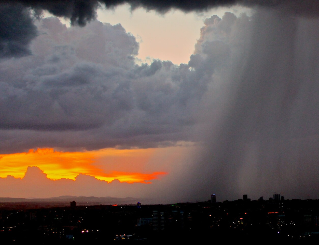 Weather shocks enhance economic inequality through supply chain disruptions