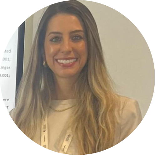 Go to the profile of Lara