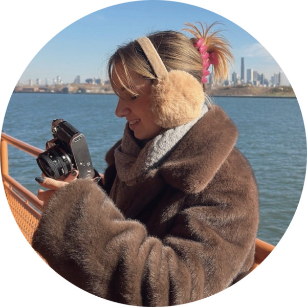 Go to the profile of Chloe West