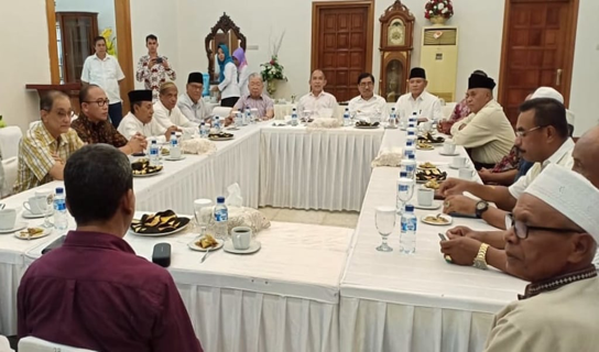 Communication Patterns of Muslim Communities’ After Involvement in the Pela Gandong Ritual in Moluccas Immanuel Church, Indonesia