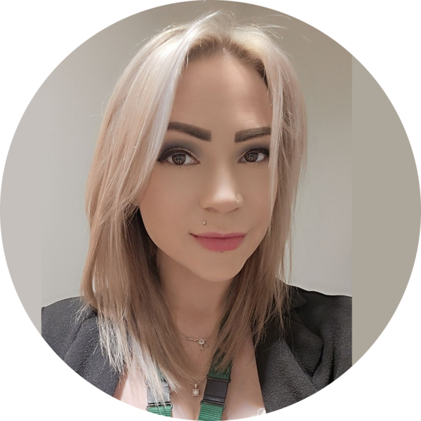 Go to the profile of Laura Smith