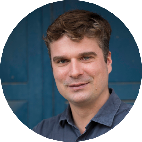 Go to the profile of Dr. Henrik Kusche