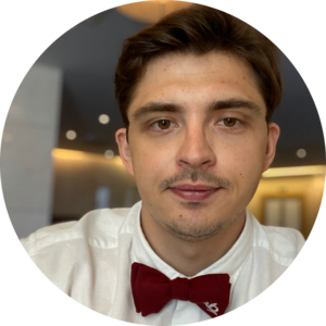 Go to the profile of Vladimir Kushnarev