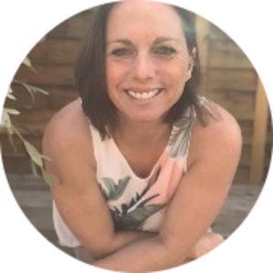 Go to the profile of Lizzie Shearing