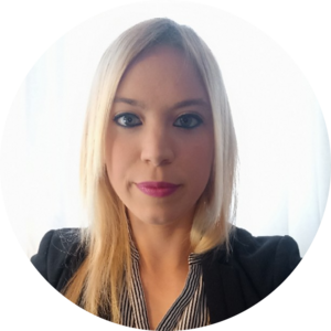 Go to the profile of Lara