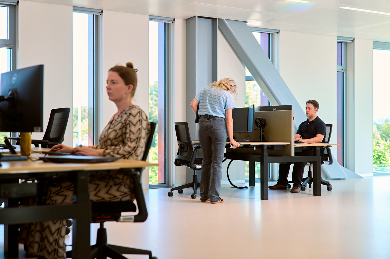 The Power Control Plug - Cut energy waste, reduce costs and empower smarter workplaces.