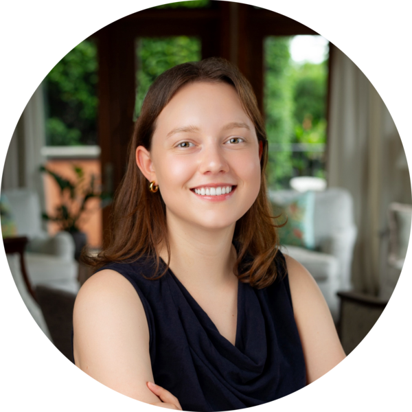 Go to the profile of Lauren Thomas