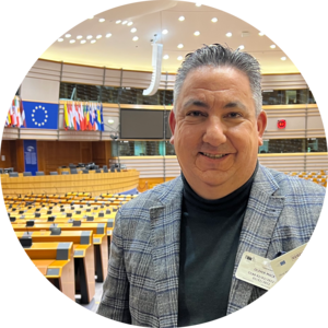 Go to the profile of Oliver Mack