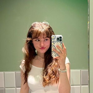 Go to the profile of Abi Vernon