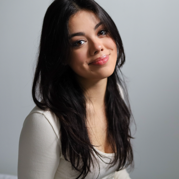 Go to the profile of Mathilde Vega