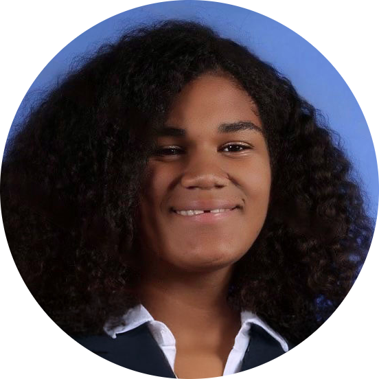 Go to the profile of Kamili Fernandez