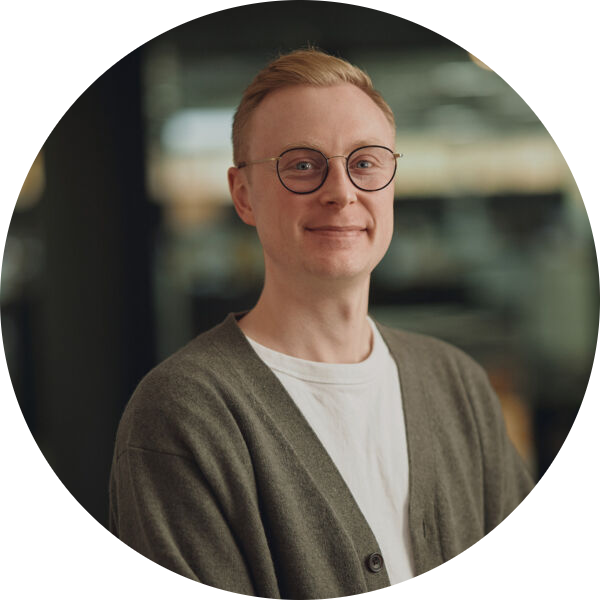 Go to the profile of James Uden