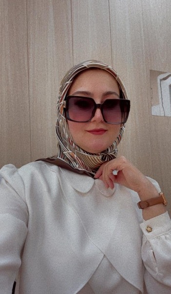 Go to the profile of Muzhda Qasim