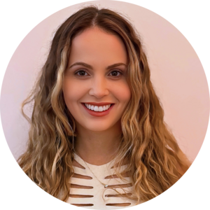 Go to the profile of Mariane Melo