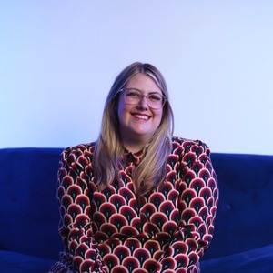 Go to the profile of Vix Leyton