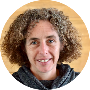 Go to the profile of Emmanuelle Bille