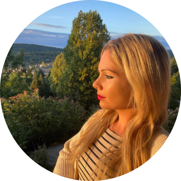 Go to the profile of Rina Lukina